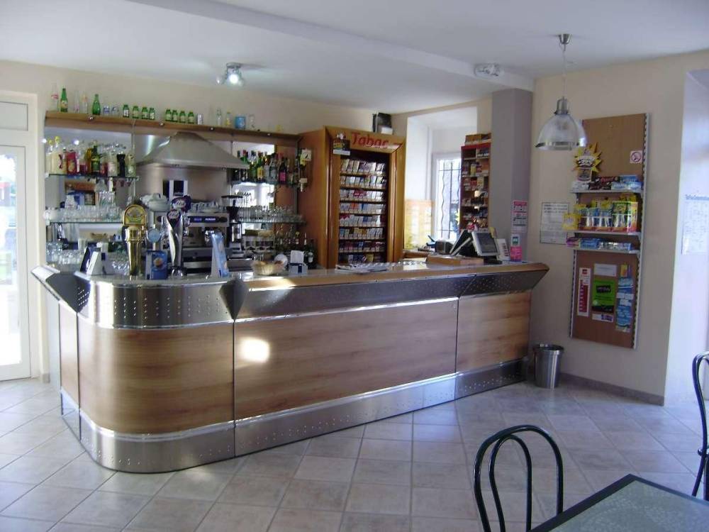 bar
