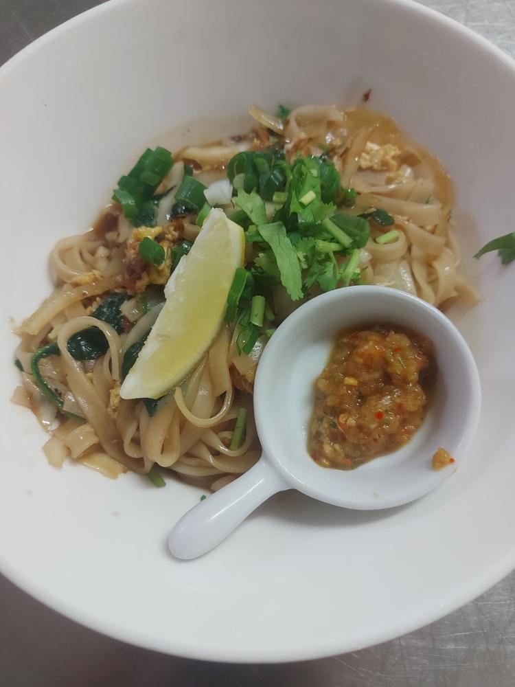 linguines et legumes sautés thai